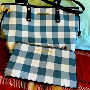 Michael Kors handbag and small tote bag.